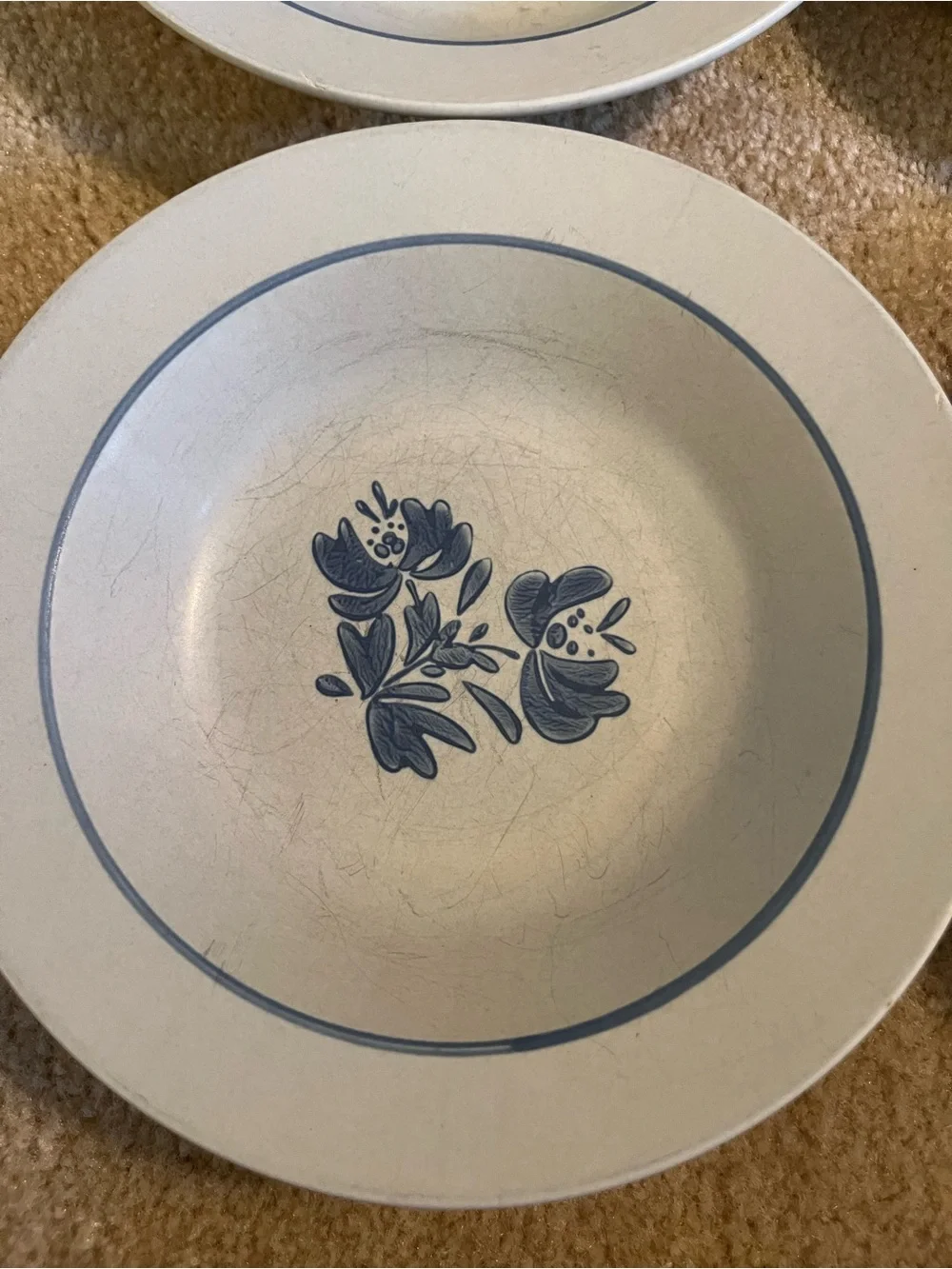 Pfaltzgraff Yorktowne Retired Stoneware Set of 4 Rimmed Soup Salad Bowls